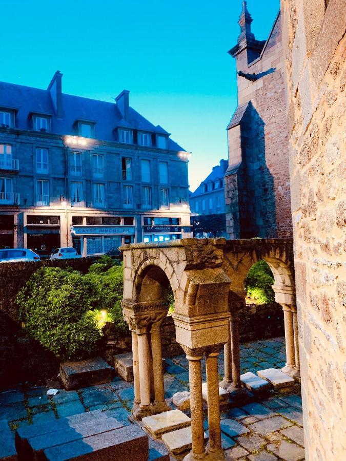 Appartement de 60 m2 tout juste rénové à Saint Malo Intra-Muros Exterior foto