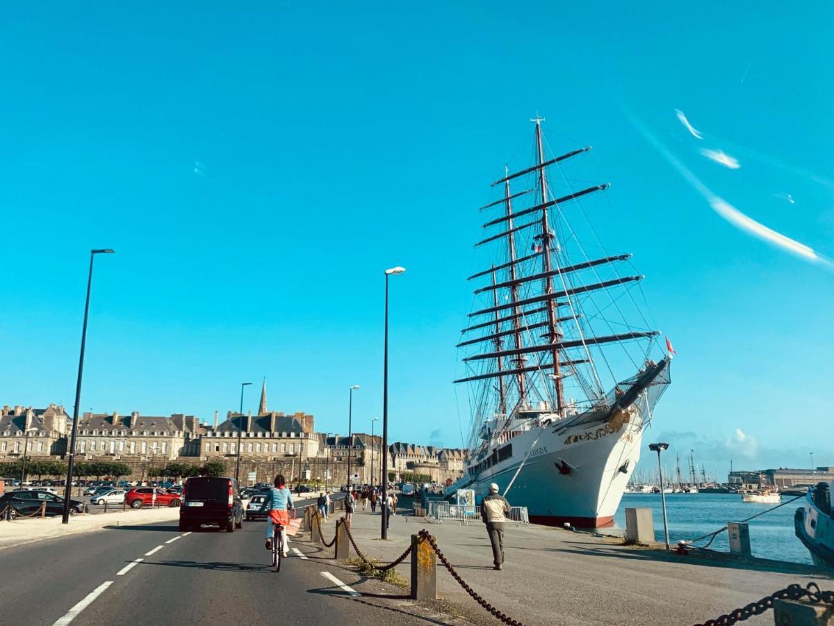 Appartement de 60 m2 tout juste rénové à Saint Malo Intra-Muros Exterior foto